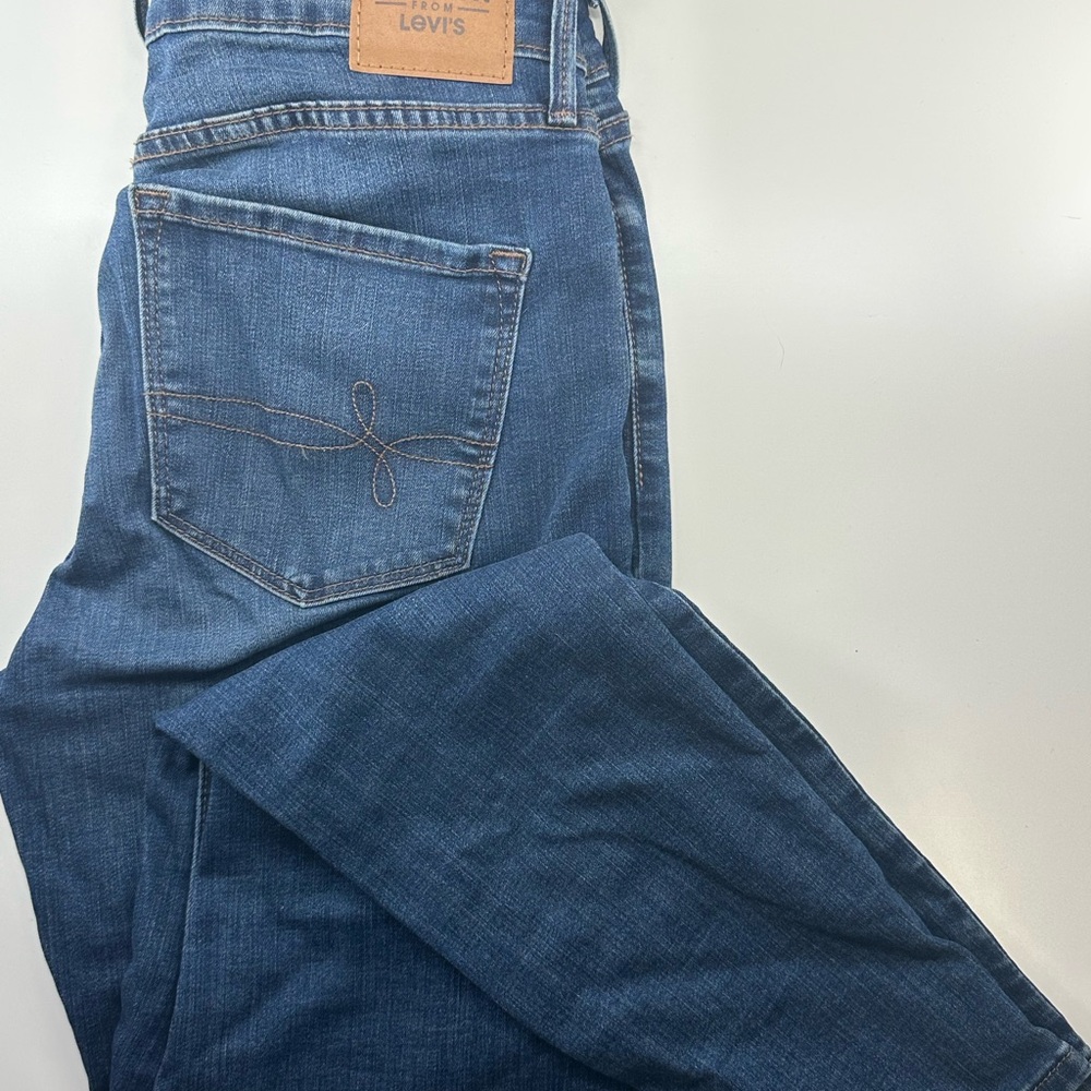 Levi's women's Blue Jeans